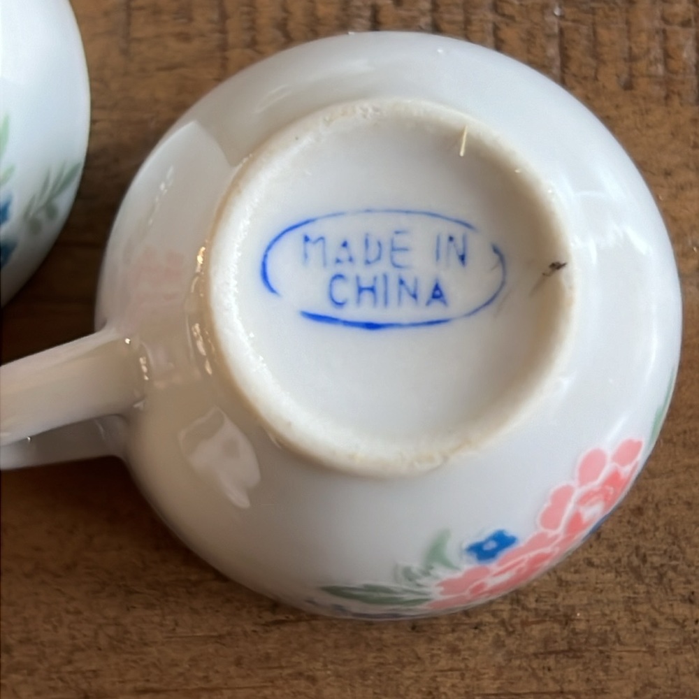 Vintage Children’s Tea Set - Picture 6 of 9